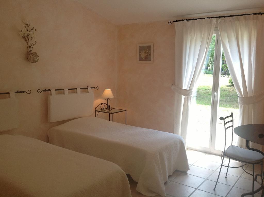Le Clos Des Cigales Roussillon (Vaucluse) Quarto foto