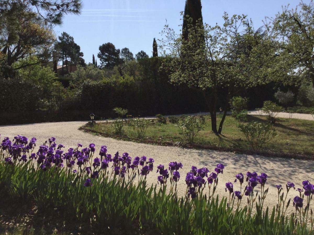 Le Clos Des Cigales Roussillon (Vaucluse) Exterior foto